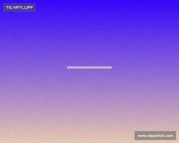 滕哈格使用无人机录制训练视频并通过屏幕与球员深入分析战术演练